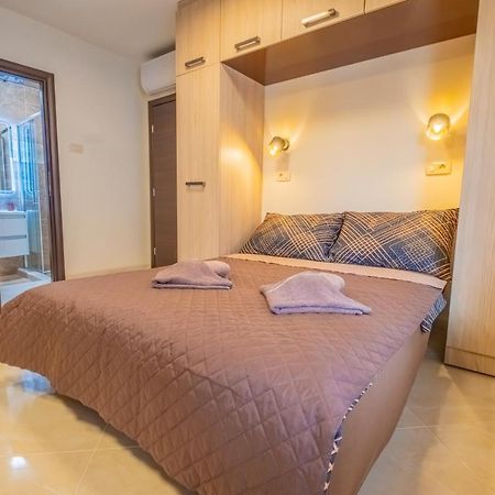 Villa La Dama Novi Vinodolski Exterior foto